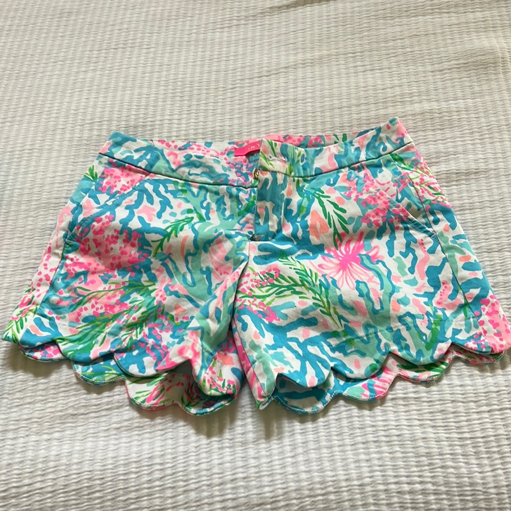 Never worn size 2 Lily shorts!